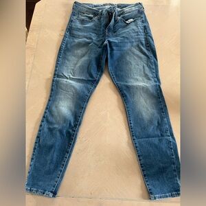 Lucky Brand Women's Skinny Jeans in Medium Blue Wash